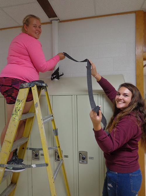 Deck The Halls Local Hngnews Com