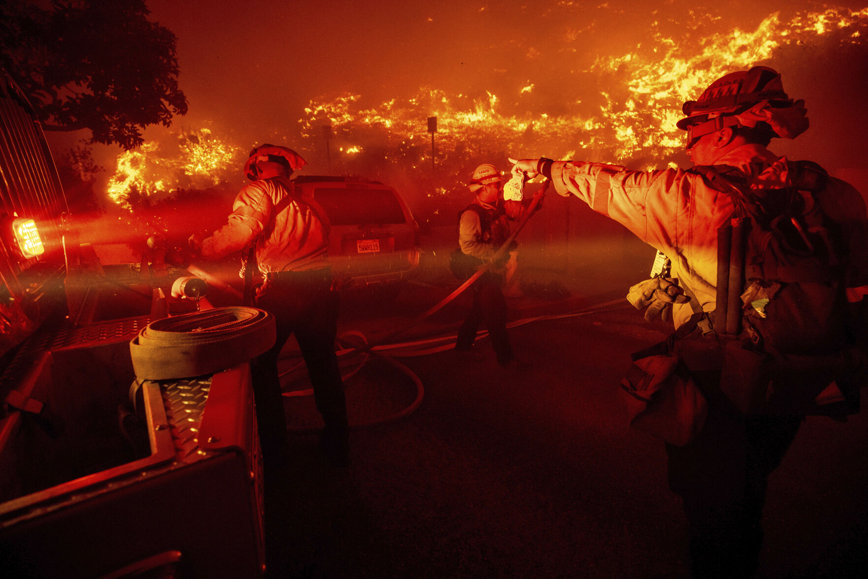 Fire Danger Diminishes In Southern California Even As Crews Continue To ...