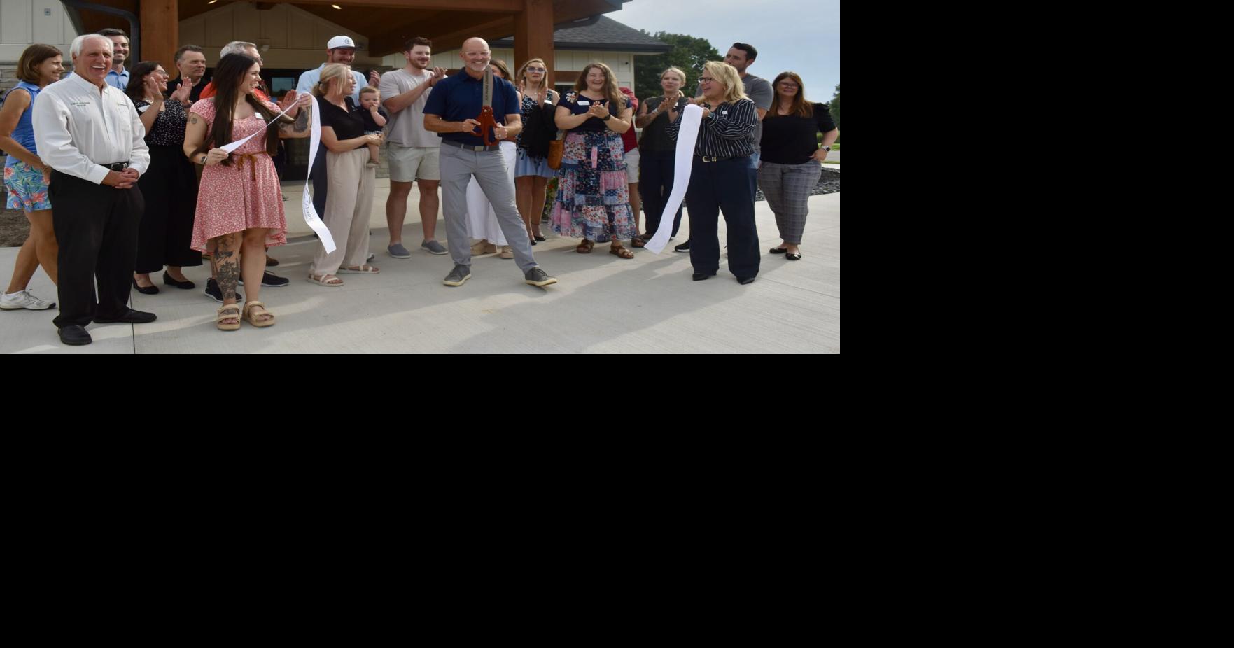 Prairie Pines celebrates opening of new clubhouse