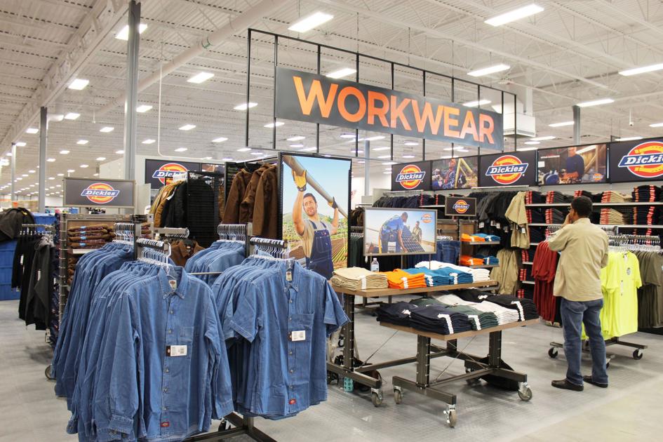 Fleet Farm opens in DeForest after year of anticipation News