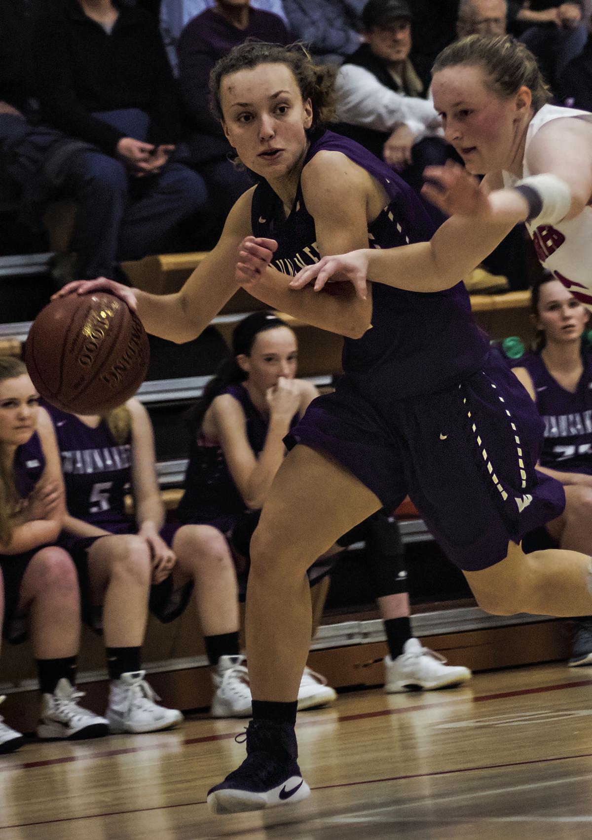Waunakee Girls Basketball Splits Pair Of Games Waunakee Tribune
