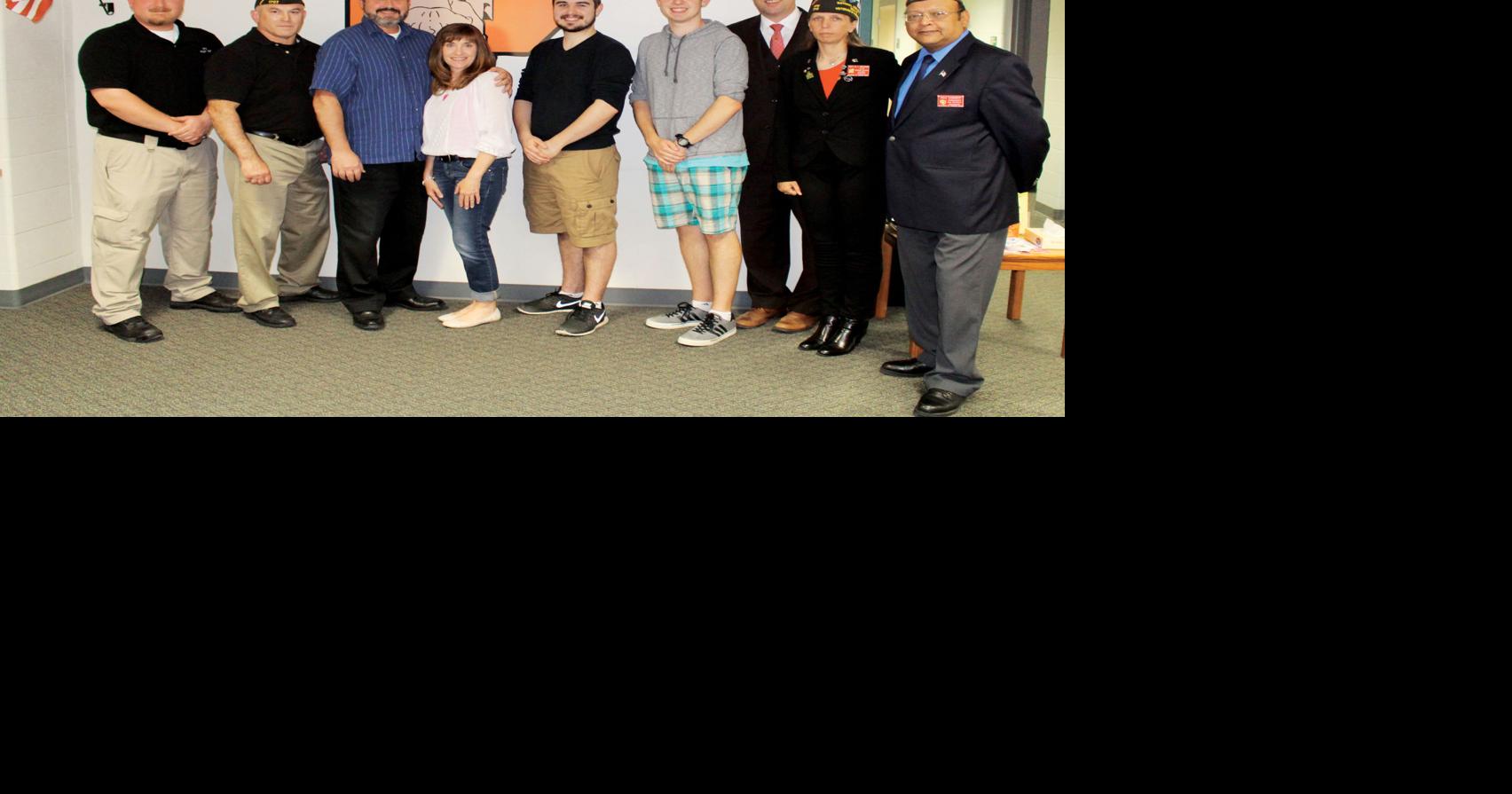 High School teacher wins statewide VFW award Press