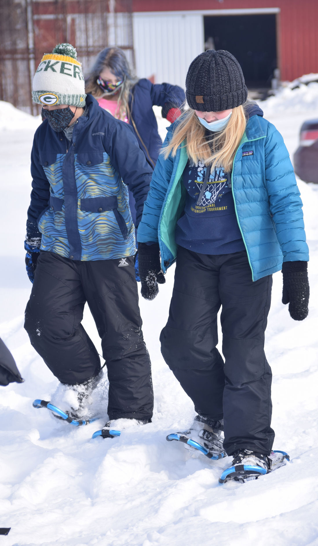 CES Snowshoeing 8.jpg