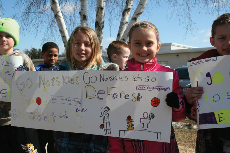 Lady Norskies visit Eagle Point Elementary School
