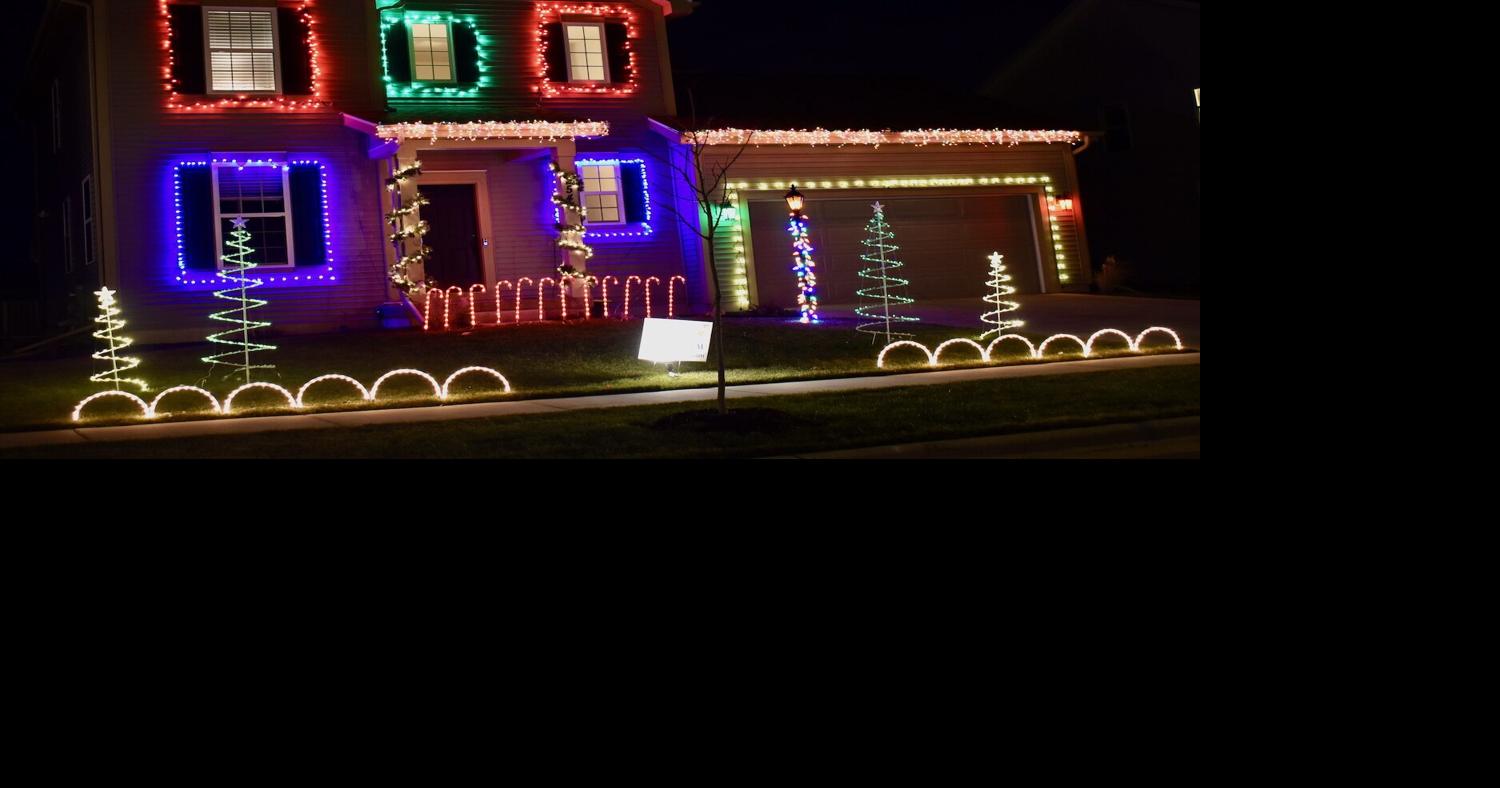 Sun Prairie resident creates unique holiday radio light show, taking