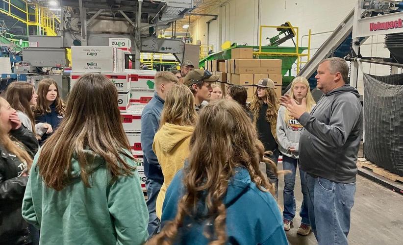 Sun Prairie FFA members attend state conference, go on farm tour
