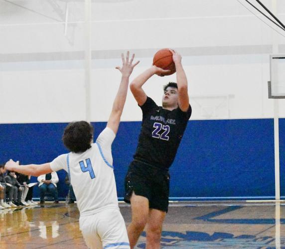 Boys basketball: Warriors win Badger Large showdown with Monona Grove ...