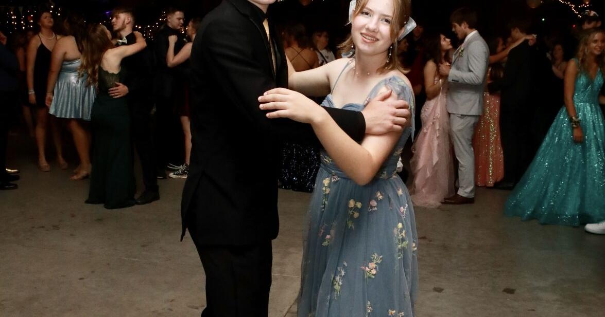 Deerfield Prom | Local | hngnews.com