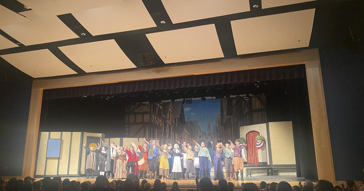 Code High School Performance High school performance humorous and heartwarming | Local | hngnews.com