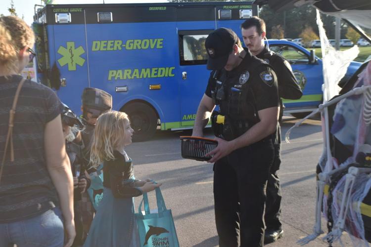 Cottage Grove Trunk or Treat brings community organizations and kids ...