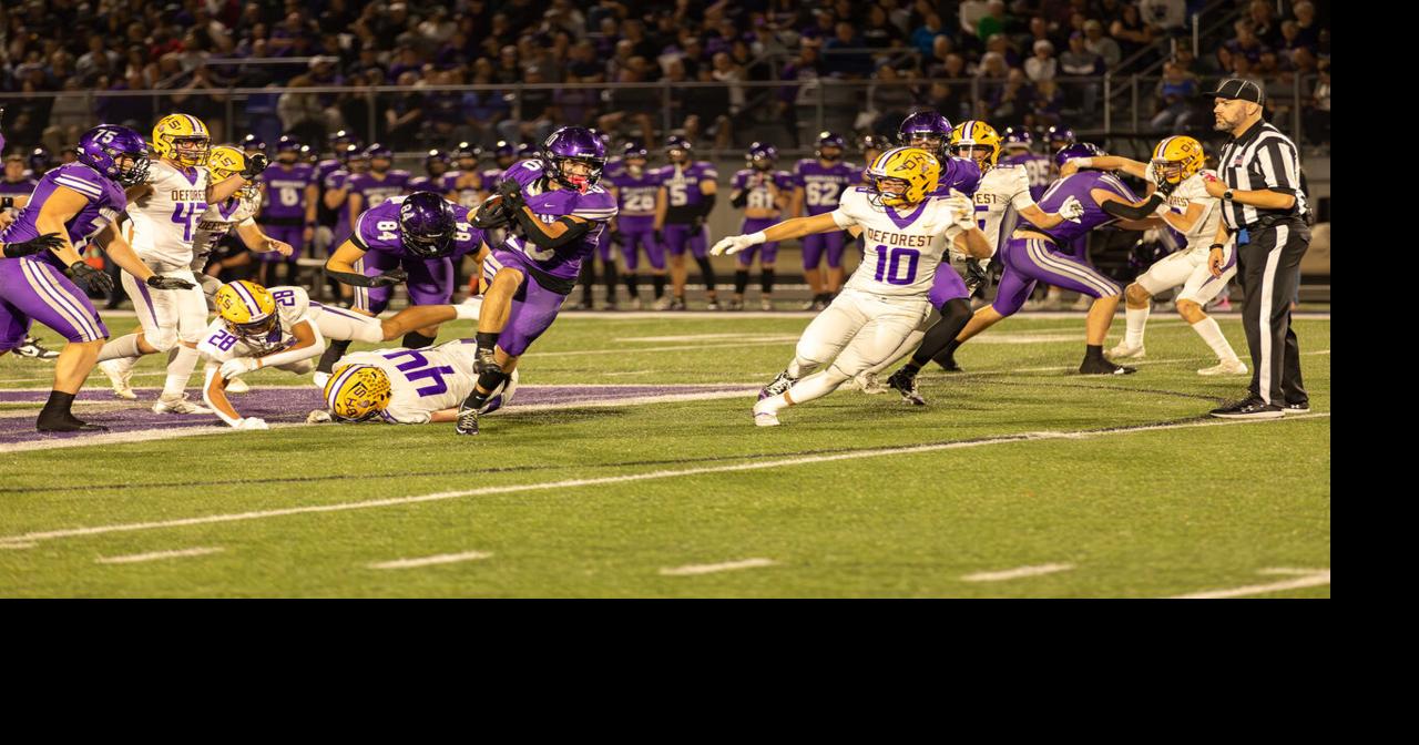 Football Special teams' play sparks Warriors in shutout of rival