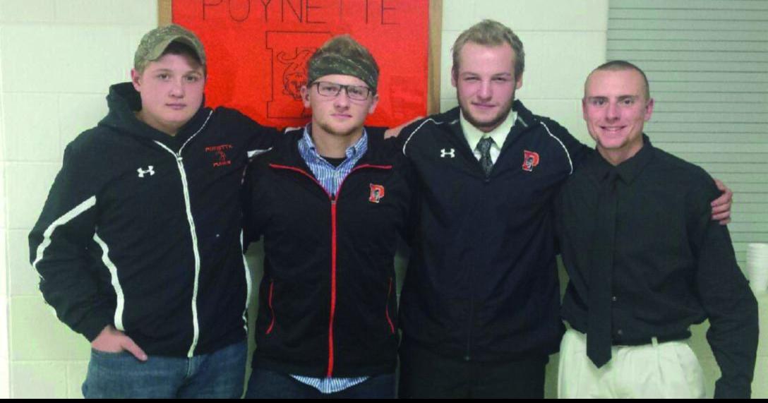 football hands out awards Sports