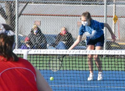 Regelmæssigt hensynsløs Portico McFarland girls tennis looks to fill spots after graduations | McFarland  Thistle | hngnews.com