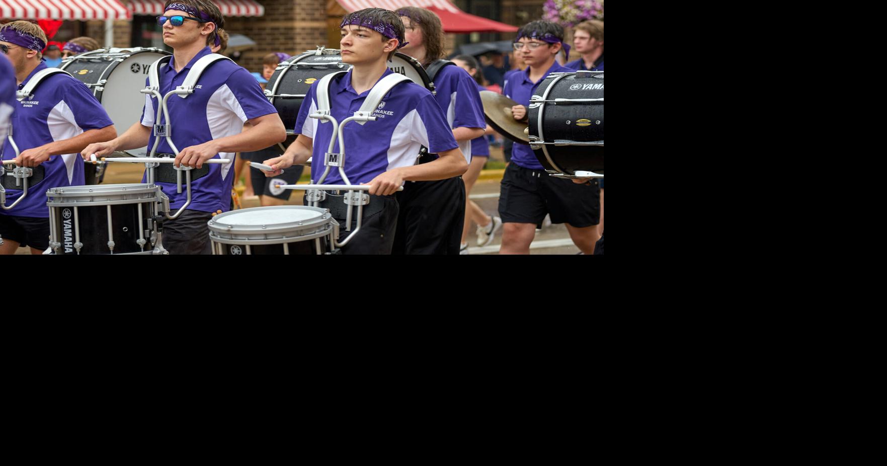Rain can't dampen WaunaFest Parade Local