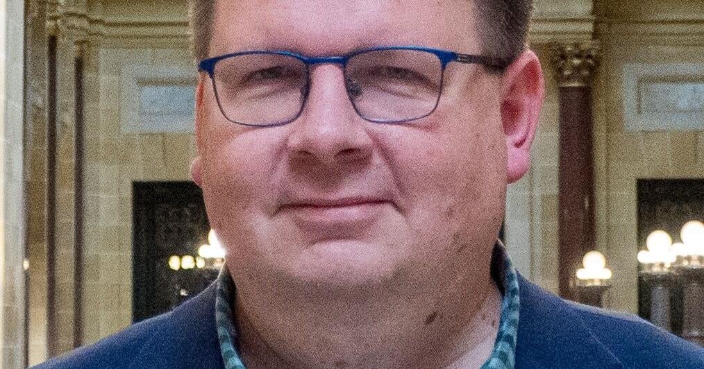 Five in a race for 3 open Waunakee trustee seats