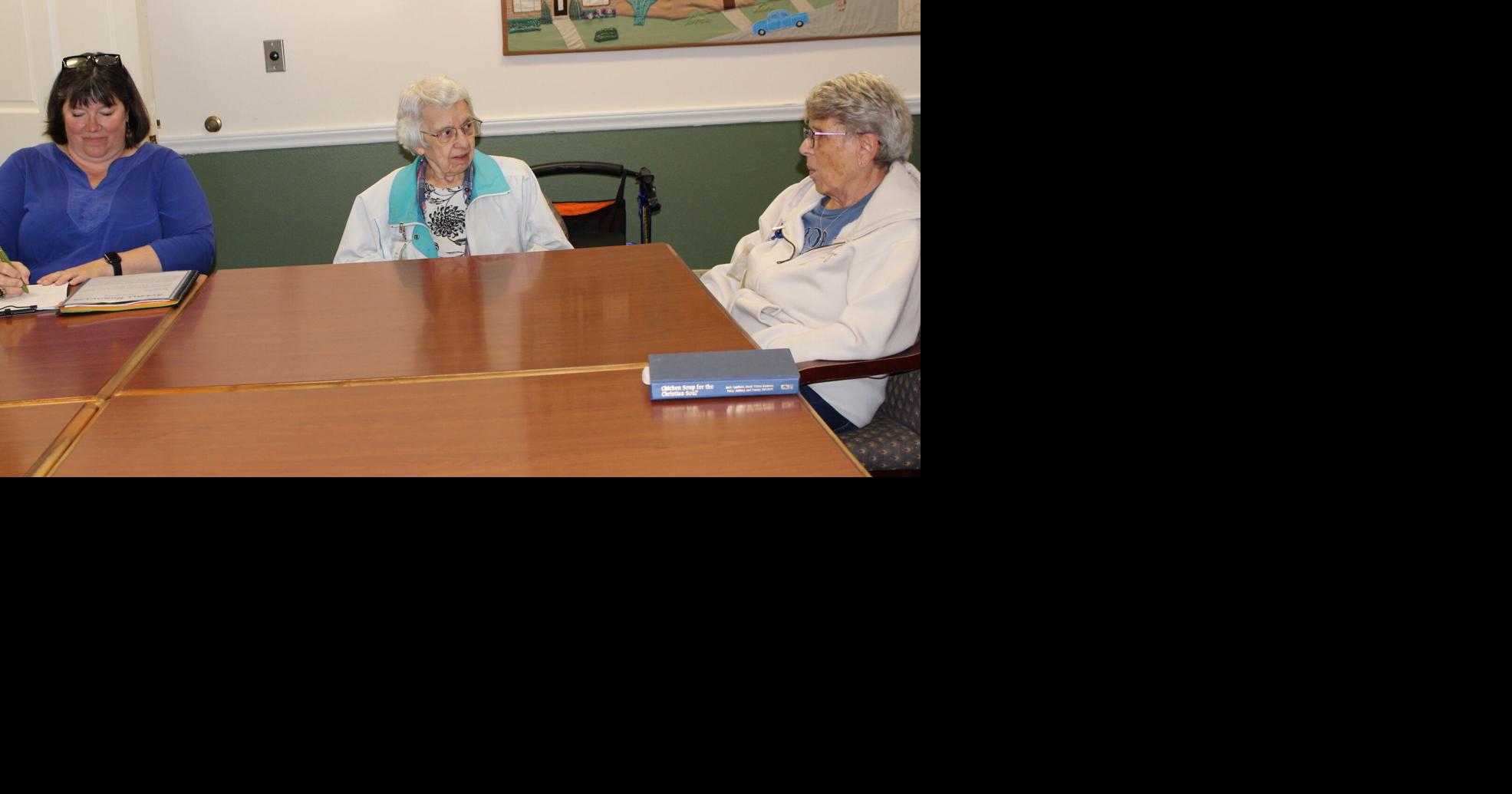 Sun Prairie arts program preserves older adults' memories