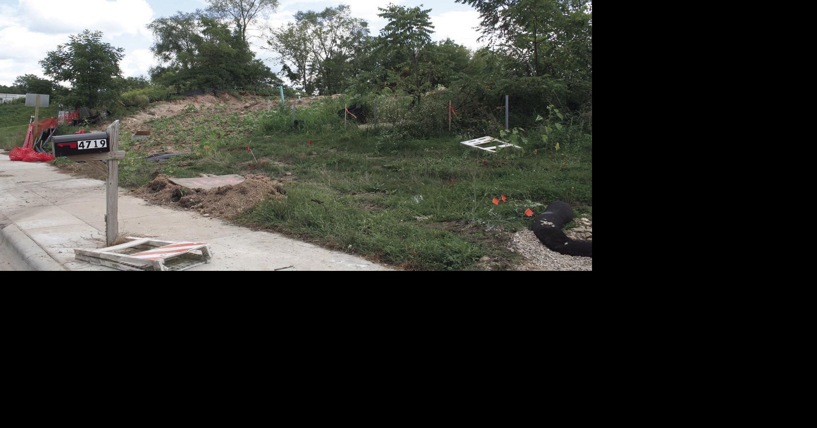 Neighbors unhappy about construction of condos McFarland Thistle