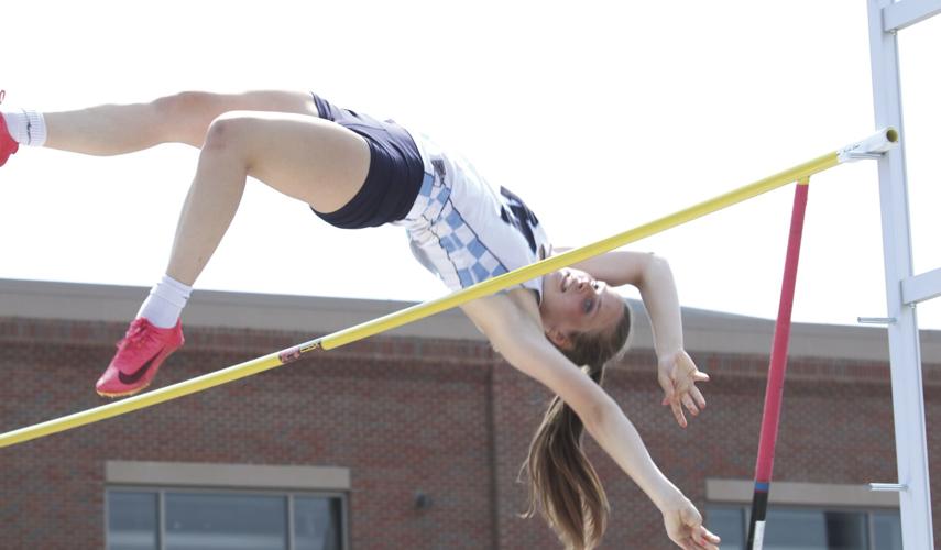McFarland track 4x200 relay team takes first at state, all competitors