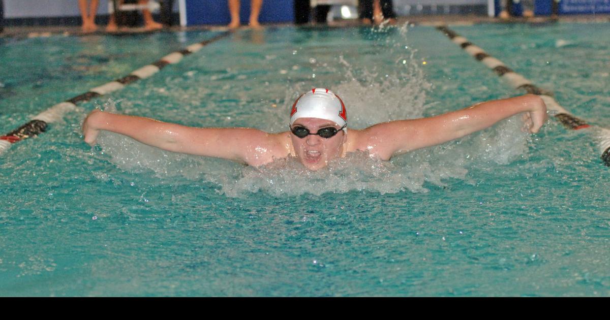 Boys Swimming Red Hawks Fall Short In Fort Swimming 1005