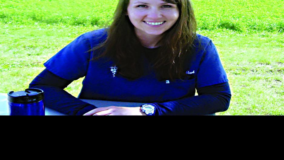 Dr Ruth Clark This Vet Cares For Animals And People Arts And Entertainment Hngnews Com