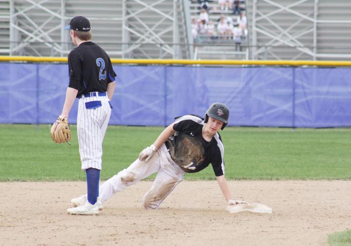 DeForest's Jack Olver tears it up for UWLa Crosse baseball, setting