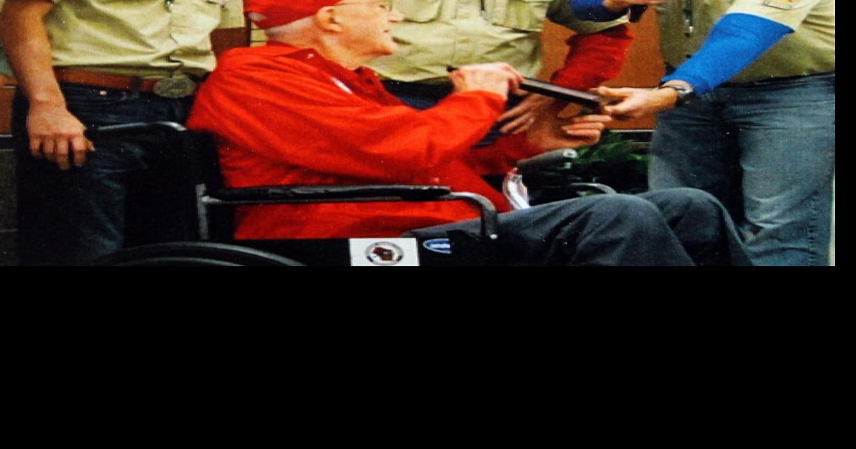 101-year-old WWII veteran shares memories of European theater ...