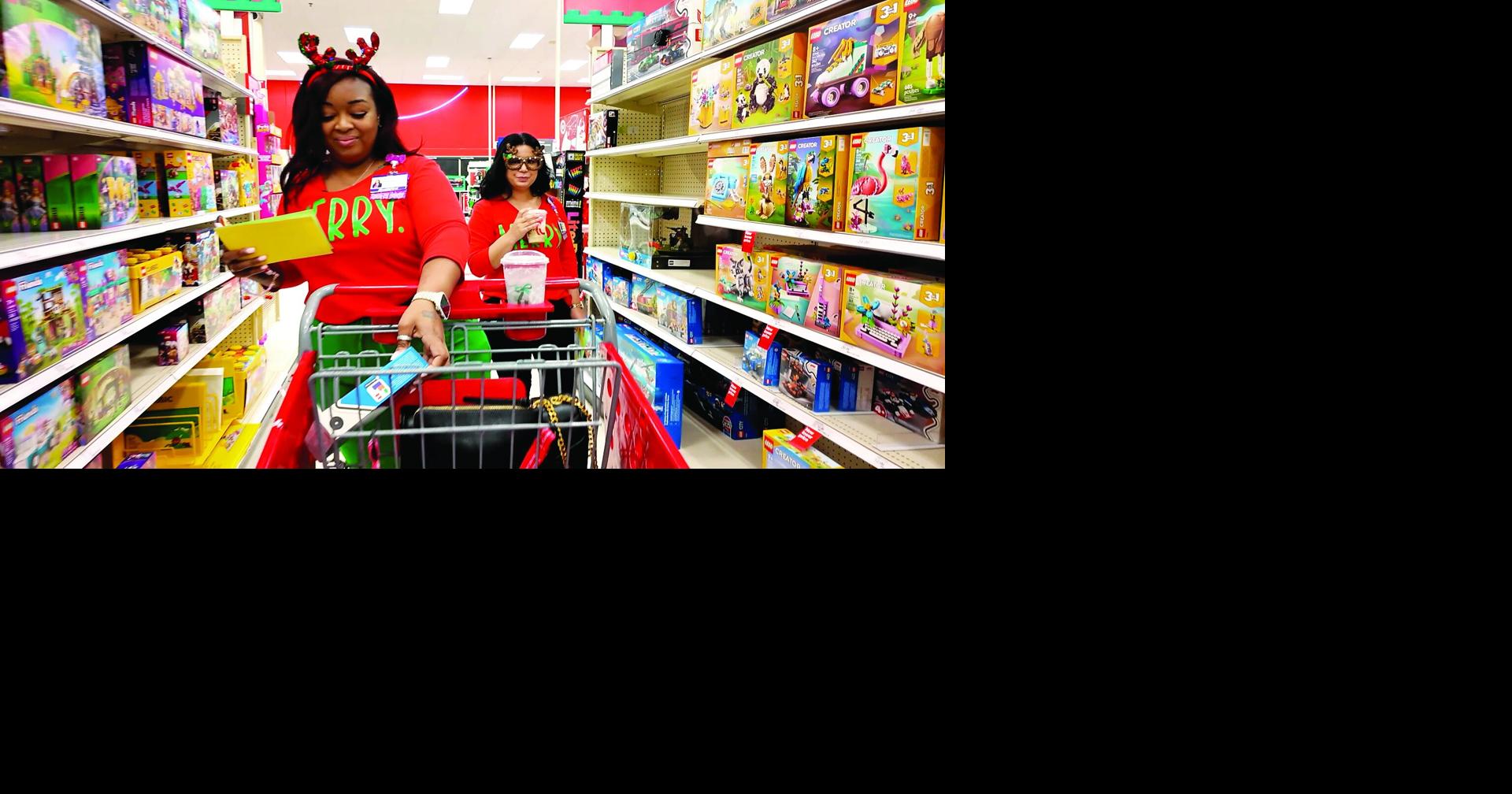 Health First associates make holidays brighter