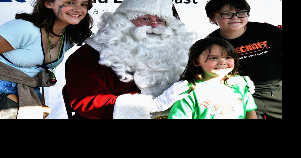 Santa train rolls into Rockledge with gifts for thousands