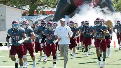 Fit Football Coach Welcomes High Expectations In Program S Fifth
