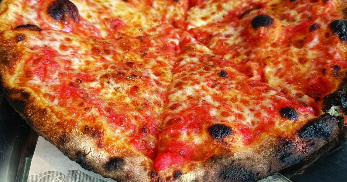 Ah Beetz brings signature char to Port St. LucieNew spot serves authentic New Haven-style pies and hearty Italian grinders with a crisp, fire-kissed finish