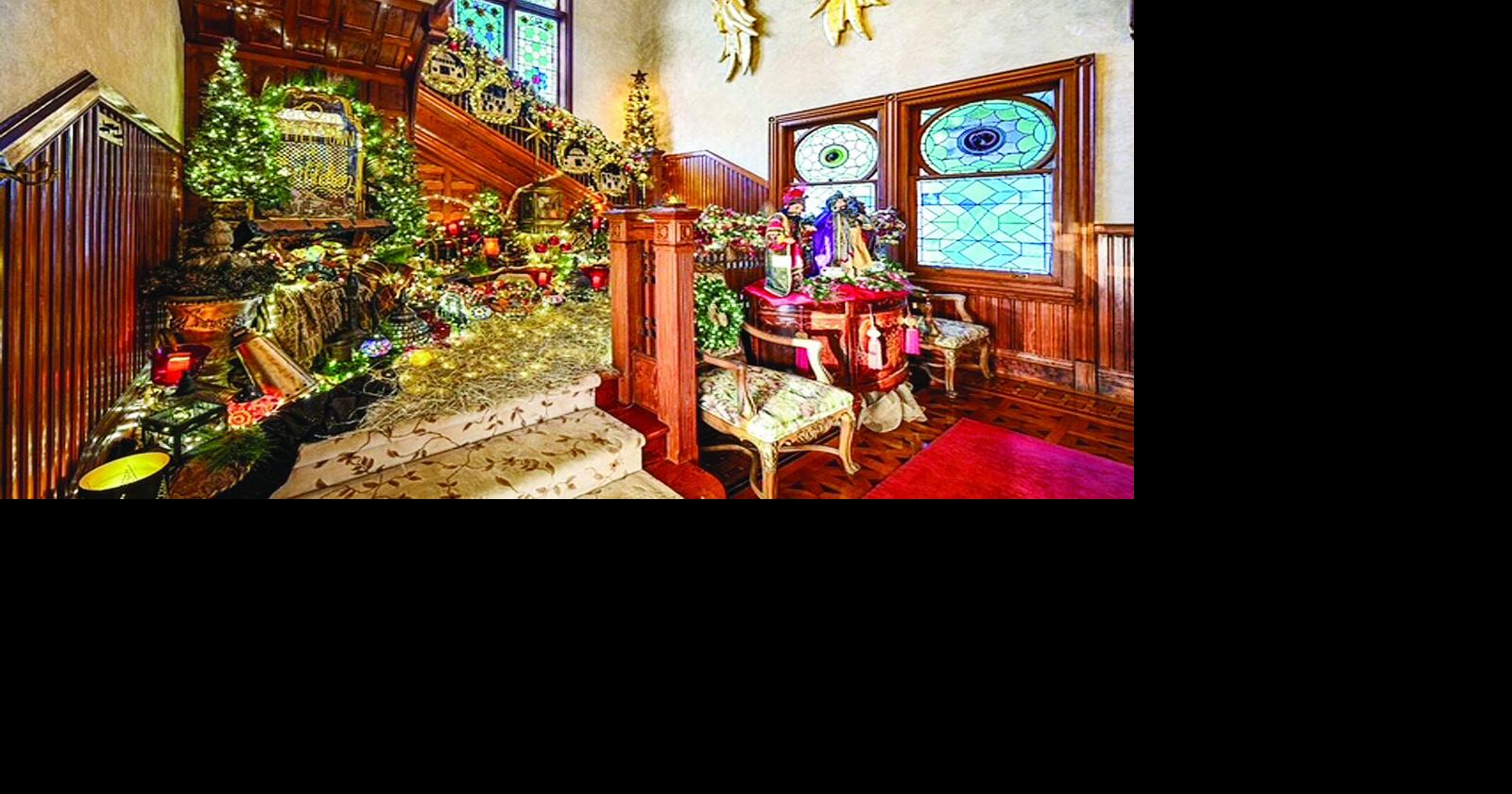 Christmas mansion brings out the joy of the holiday season