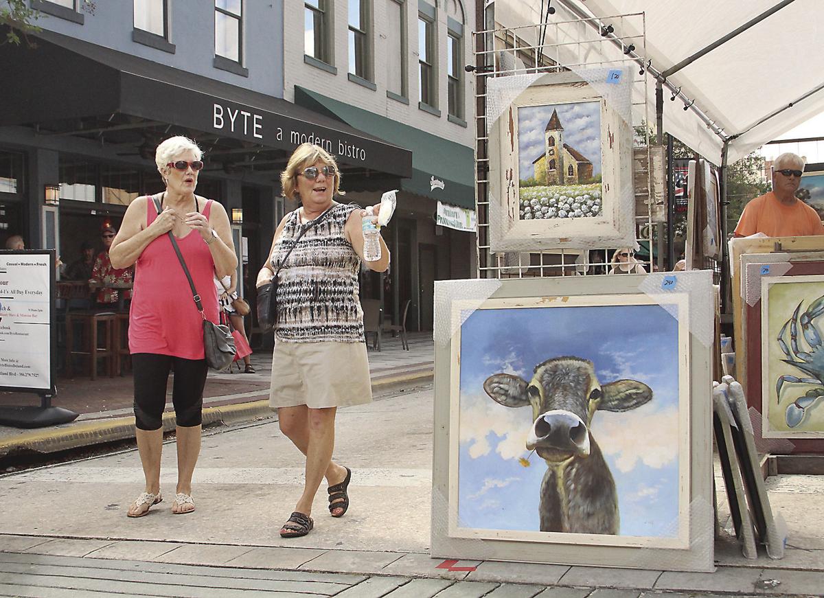 18 Deland Craft Show In The Downtown Deland Historic District Photos Videos Hometownnewsvolusia Com 18 Deland Craft Show In The Downtown Deland Historic District Photos Videos Hometownnewsvolusia Com