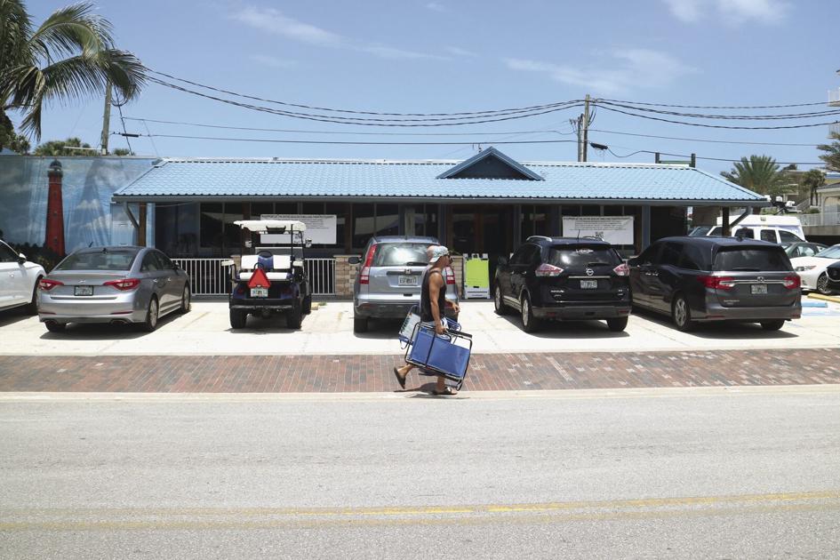 Customers Try To Save New Smyrna Beachside Eatery News Hometownnewsvolusia Com Customers Try To Save New Smyrna Beachside Eatery News Hometownnewsvolusia Com