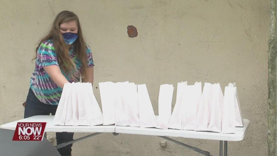 ArtSpace/Lima hands out Valentine's Day theme to-go art bags