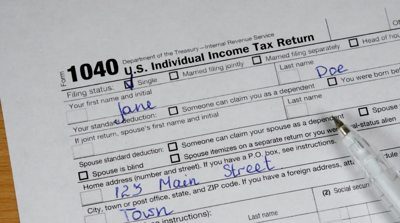 Last-minute tax filers face deadline as IRS offers options