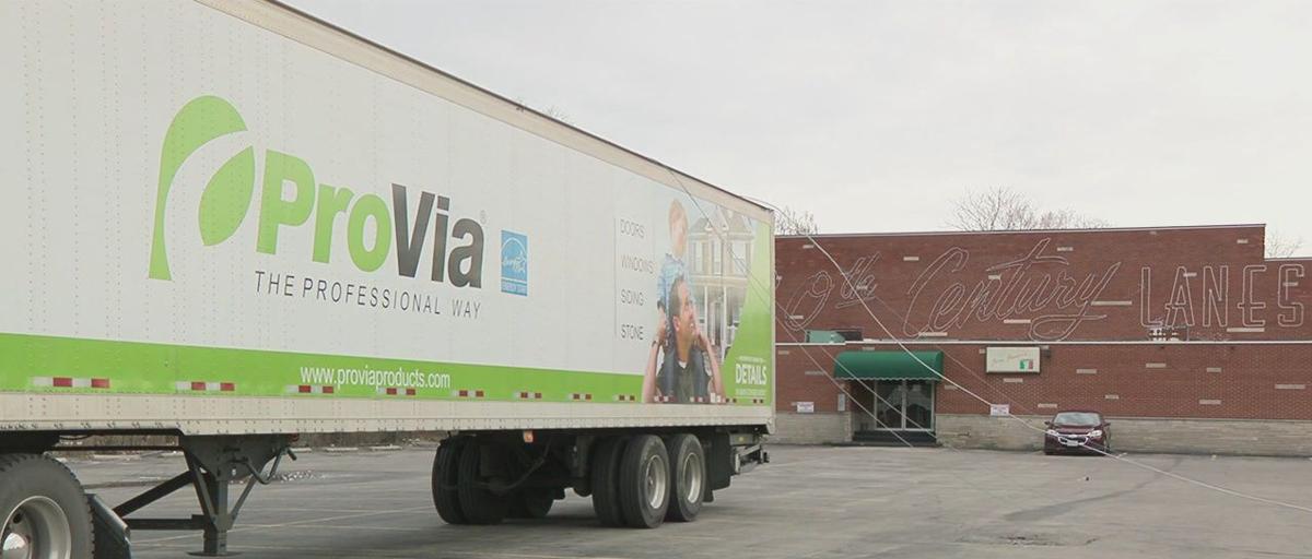 Semi Trailer Takes Down 3 Power Poles In 20th Century Lanes Parking Lot News Hometownstations Com