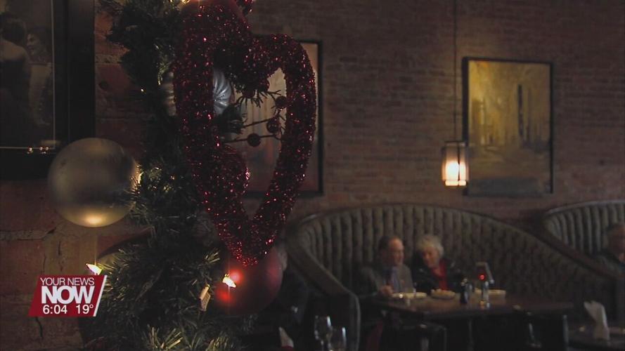 V-Day in Lima brings couples out for a romantic evening