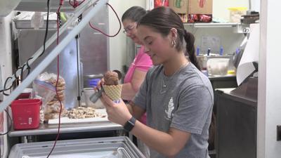 People find ways to beat the heat this weekend