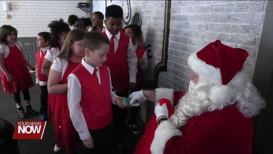 Heritage Harmonics put on a holiday performance for the Lima Kiwanis Club