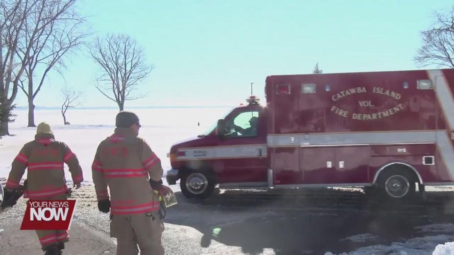 18 rescued on Lake Erie after ice floe breaks away while they were riding on it