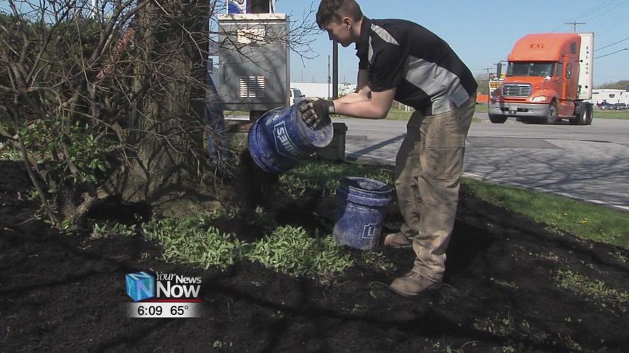 The Basement Doctor of Lima giving back to community by sprucing up entrance signs