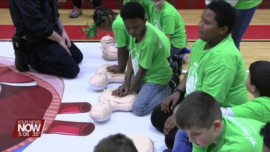 Healthcare and emergency professionals team up to teach heart health to Perry students