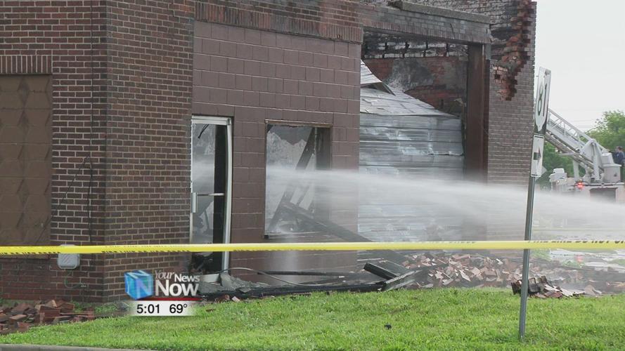 Morning fire leads to the demolition of a Lima warehouse