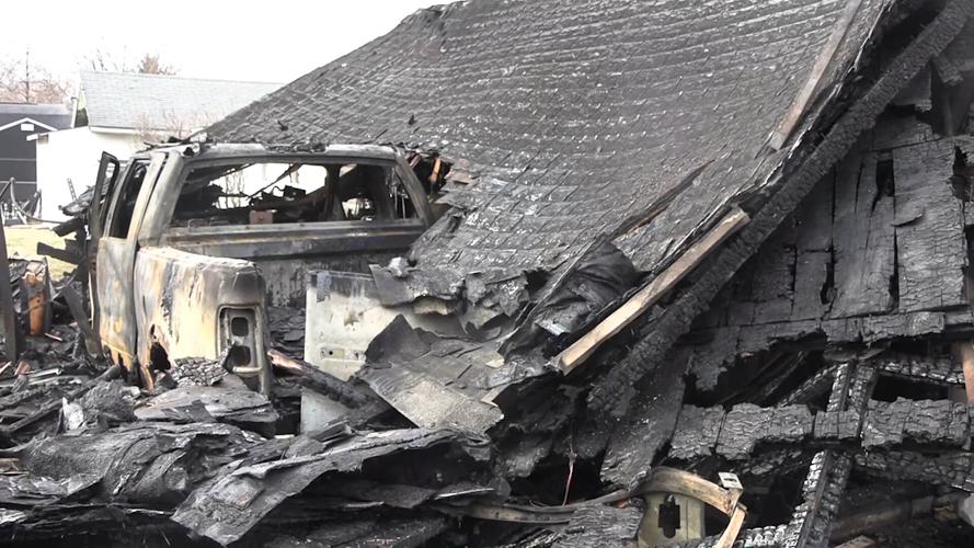 Fire destroys detached garage in Lima; cause under investigation