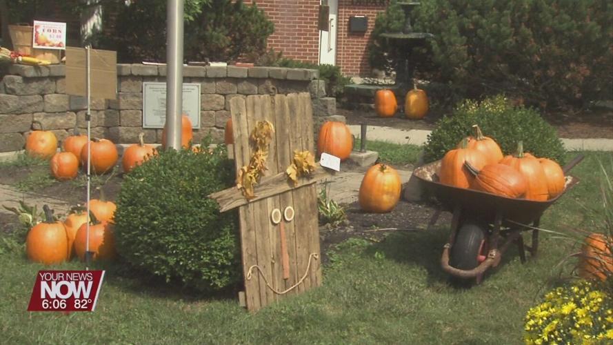 Cridersville Garden Club holds mum & scarecrow sale