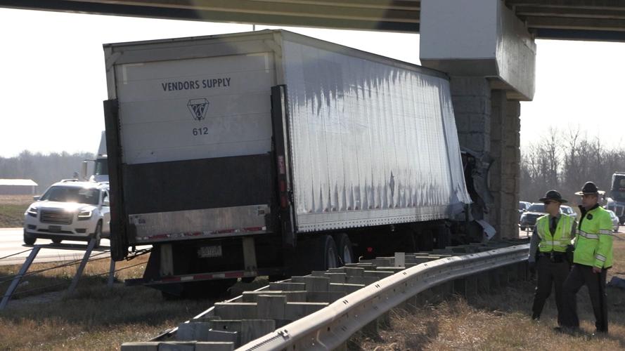 Ohio State Highway Patrol investigating a commercial fatal crash on I-75 in Allen County