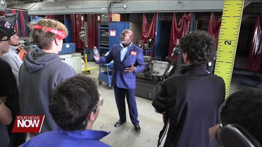 Hall of Fame inductees treated to lunch and speak with students before evening ceremony