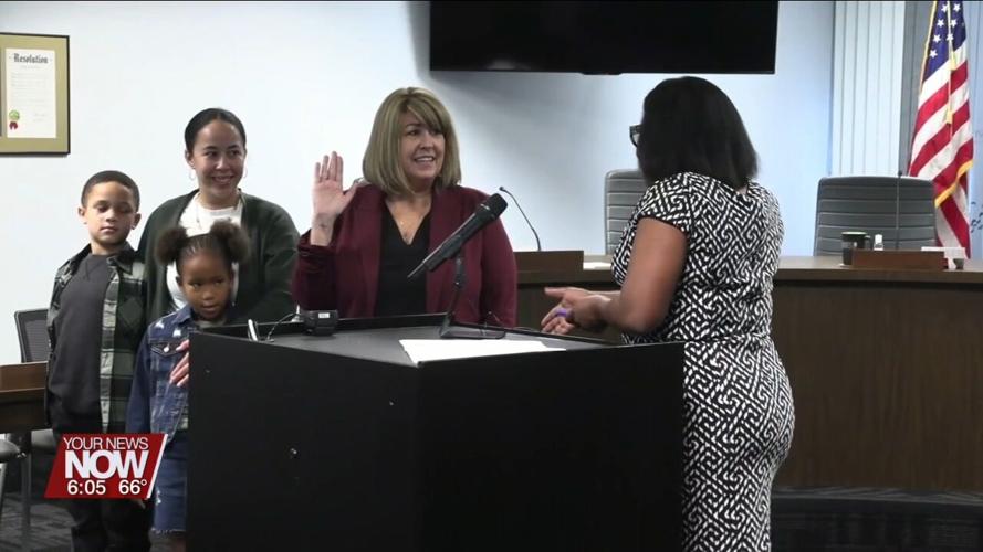 Mayor Sharetta Smith swears in a new director of finance