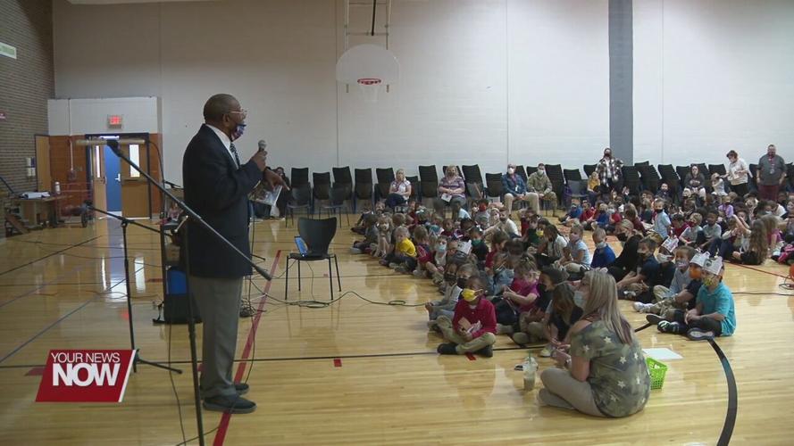 Heritage Elementary welcomes retired U.S Army Sergeant during Veterans Day celebration