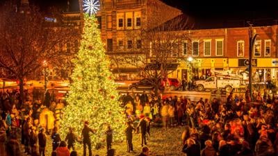 Merry-etta Tree Lighting in Marietta